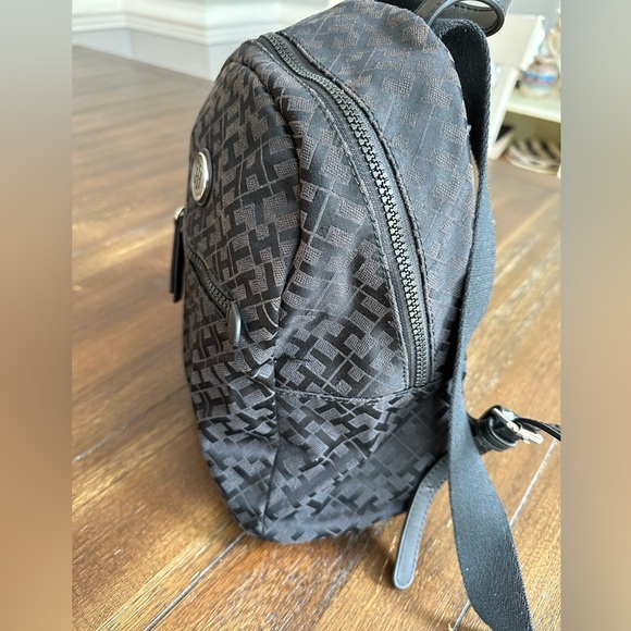 Tommy Hilfiger backpack - Picture 2 of 13